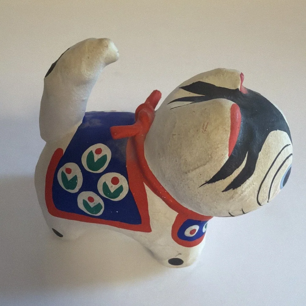 Japanese lucky‎ cat papier-mâché (hariko) figurine